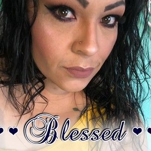 Meet your Posher, Yesenia